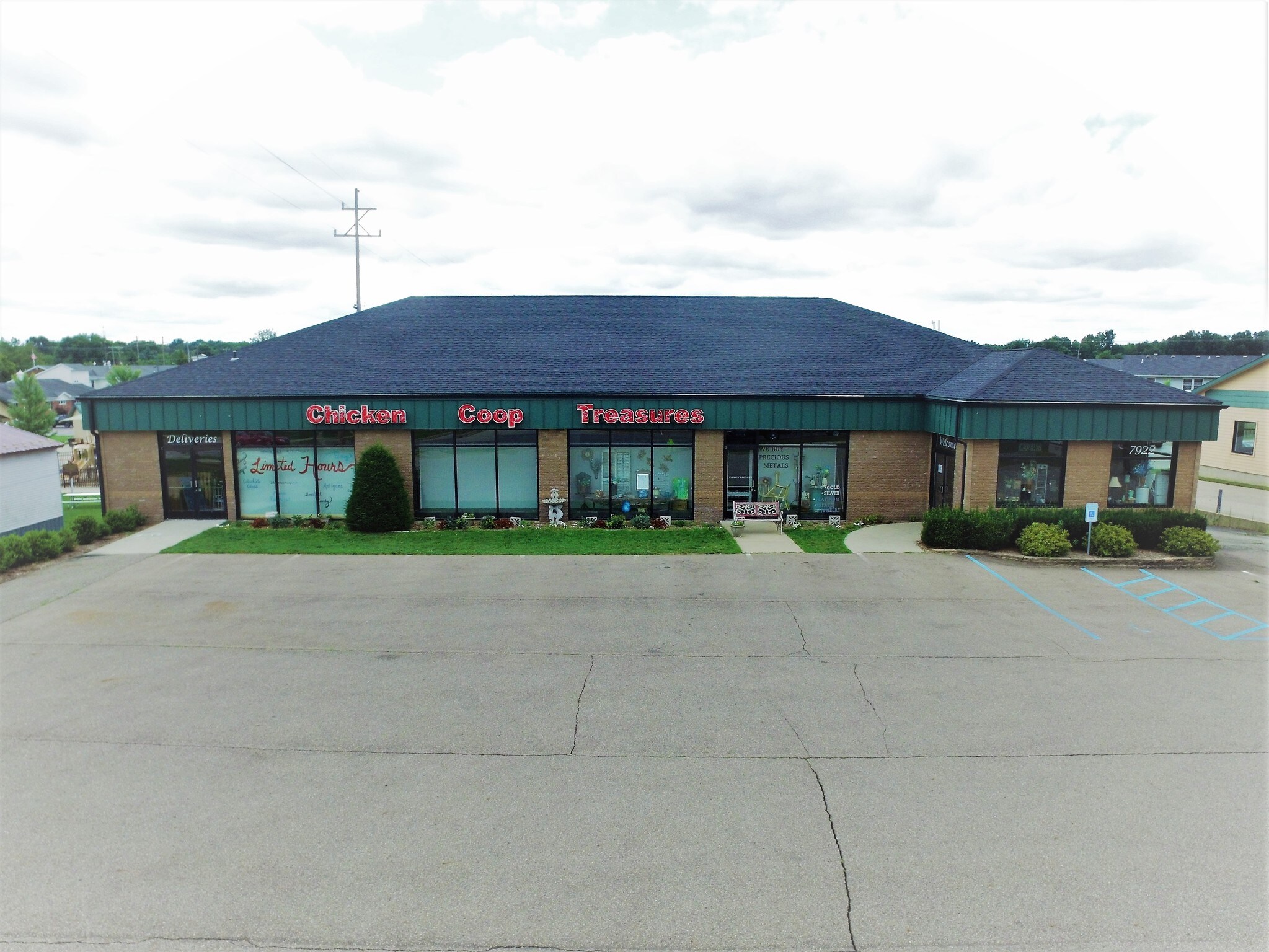 7910-7922 S 8th St, Kalamazoo, MI for sale Building Photo- Image 1 of 1