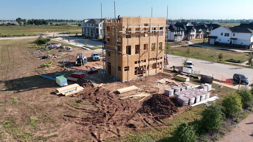 1241 Mercantile St, Richmond, TX for sale - Commercial Listing Video - Image 2 of 14