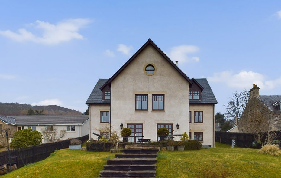 Old Distillery Rd, Kingussie for sale - Primary Photo - Image 1 of 13