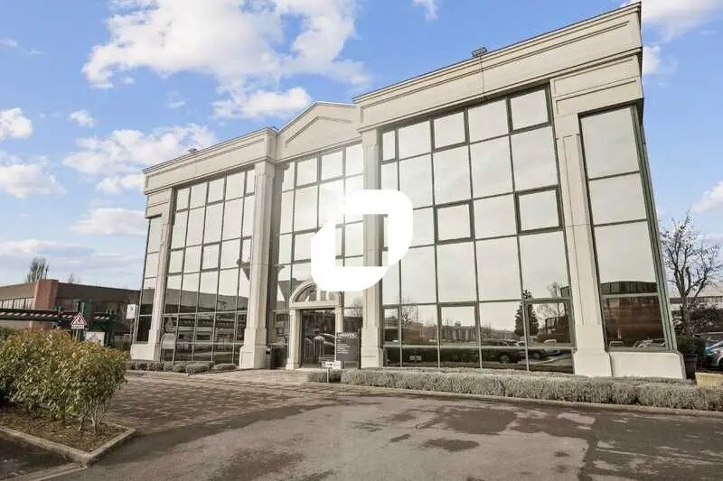Office in Villebon-sur-Yvette for lease Building Photo- Image 1 of 11