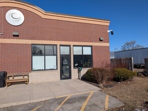 1000 W Wisconsin Ave, Appleton, WI for lease Interior Photo- Image 1 of 16