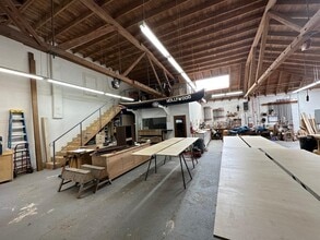 1602 W 39th Pl, Los Angeles, CA for lease Building Photo- Image 2 of 4