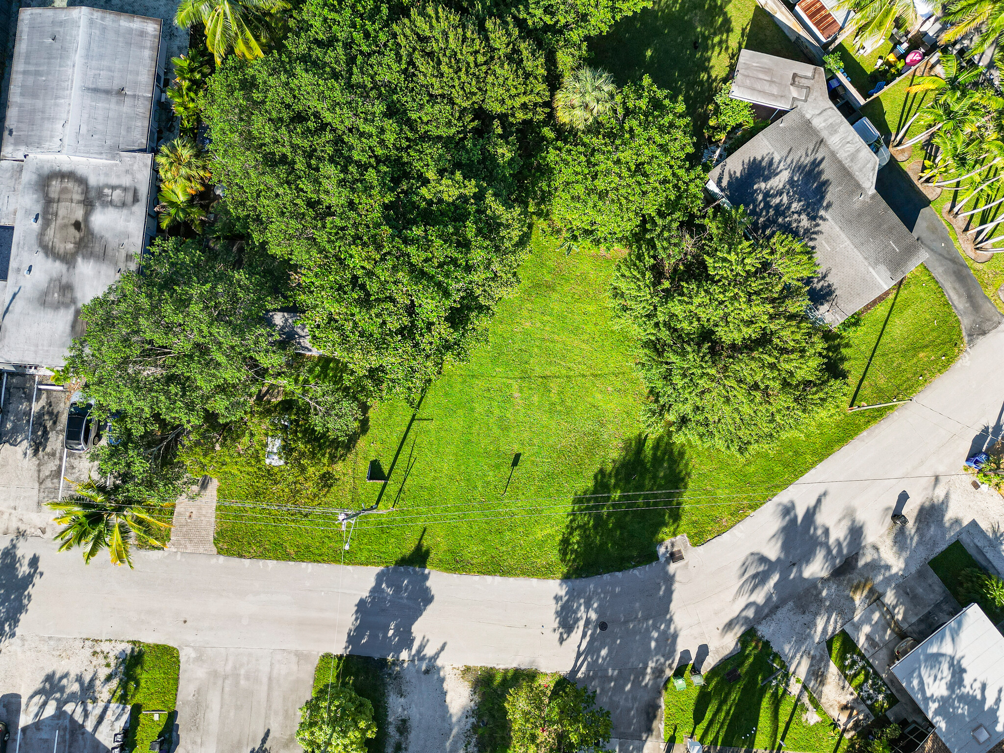 827 NE 14th Ct, Fort Lauderdale, FL for sale Primary Photo- Image 1 of 8