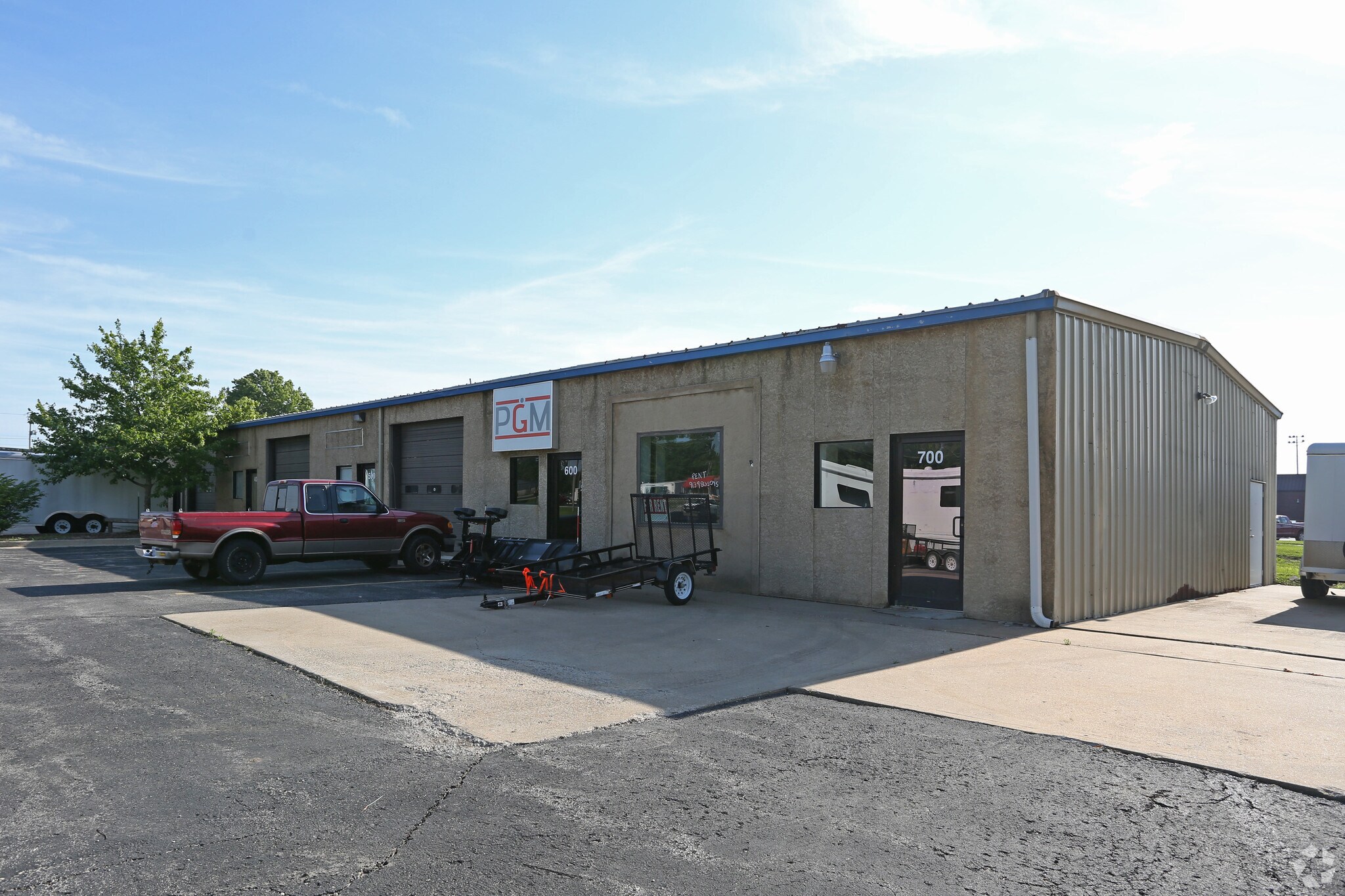 601 S Metcalf Rd, Louisburg, KS for sale Primary Photo- Image 1 of 1