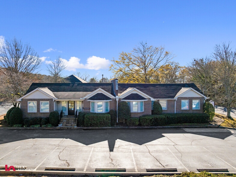 203 Pirkle Ferry Rd, Cumming, GA for sale - Building Photo - Image 2 of 24