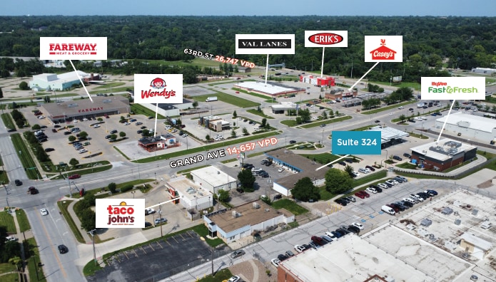 308-332 Grand Ave, West Des Moines, IA for lease - Building Photo - Image 3 of 4