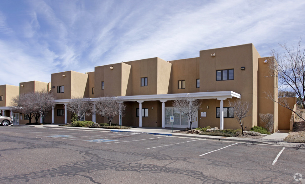 Medical Portfolio Santa Fe & Albuquerque portfolio of 4 properties for sale on LoopNet.com - Building Photo - Image 3 of 8