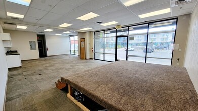 State St, Salem, OR for lease Interior Photo- Image 2 of 8