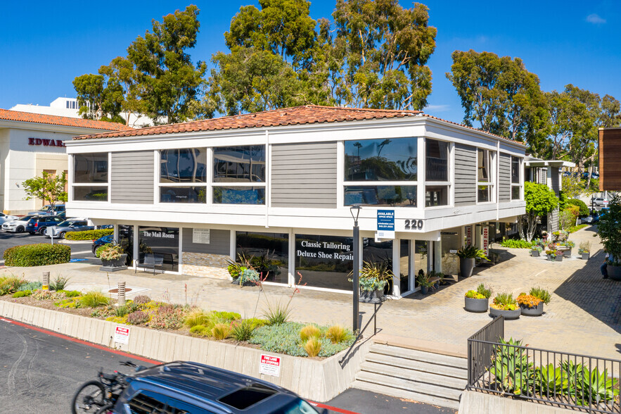 220 Newport Center Dr, Newport Beach, CA for lease - Building Photo - Image 2 of 2