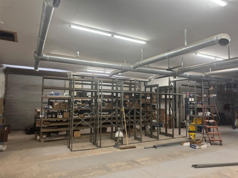 16923 Archer Rd, Archer, FL for sale - Interior Photo - Image 3 of 7