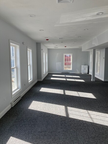 440 W Main St, Northborough, MA for lease - Primary Photo - Image 1 of 4