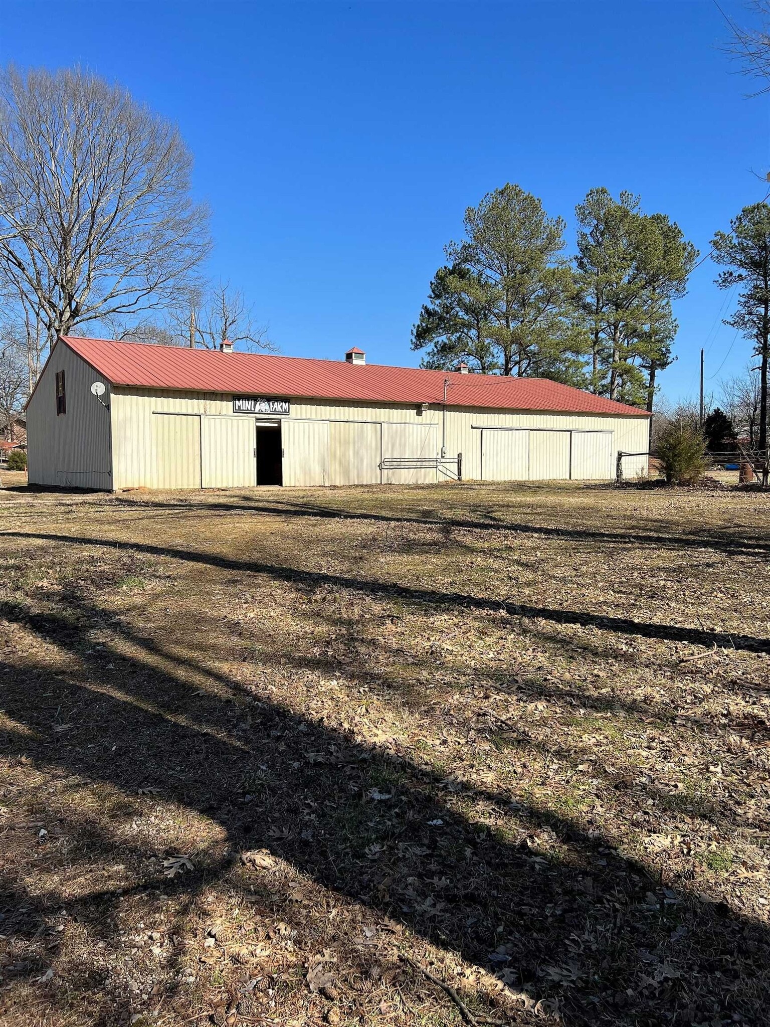 75 Hillandale Dr, Russellville, AL for sale Primary Photo- Image 1 of 8