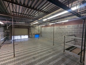 2810 Merrilee Dr, Fairfax, VA for lease Interior Photo- Image 2 of 6