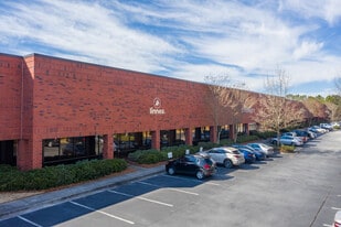305 Shawnee North Dr, Suwanee GA - Warehouse