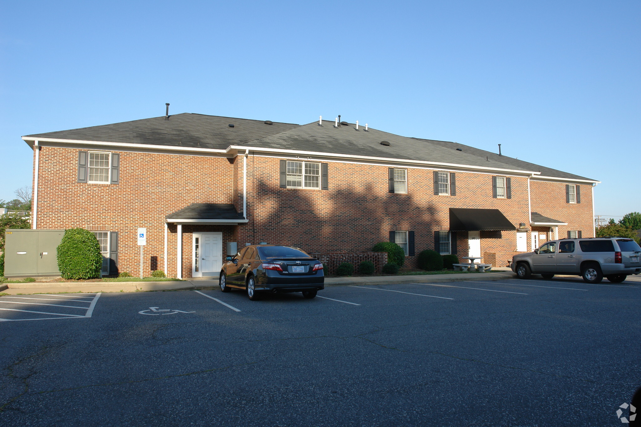 518 S New Hope Rd, Gastonia, NC for lease Primary Photo- Image 1 of 3