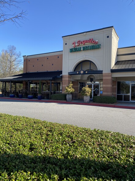 10945 State Bridge Rd, Alpharetta, GA for lease - Building Photo - Image 3 of 7
