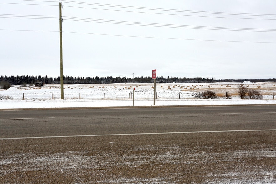 1 270 Range Rd, Spruce Grove, AB for sale - Building Photo - Image 3 of 8