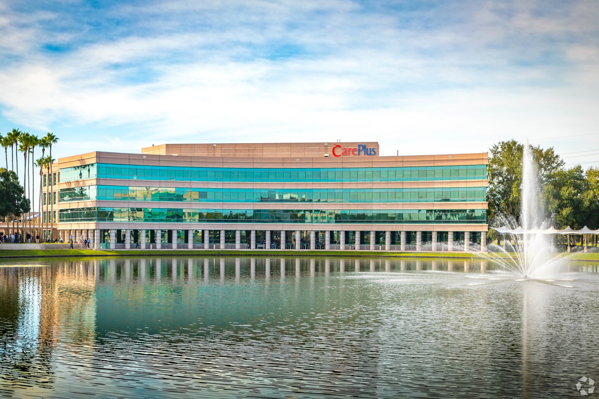 4925 Independence Pky, Tampa, FL for lease Building Photo- Image 1 of 16