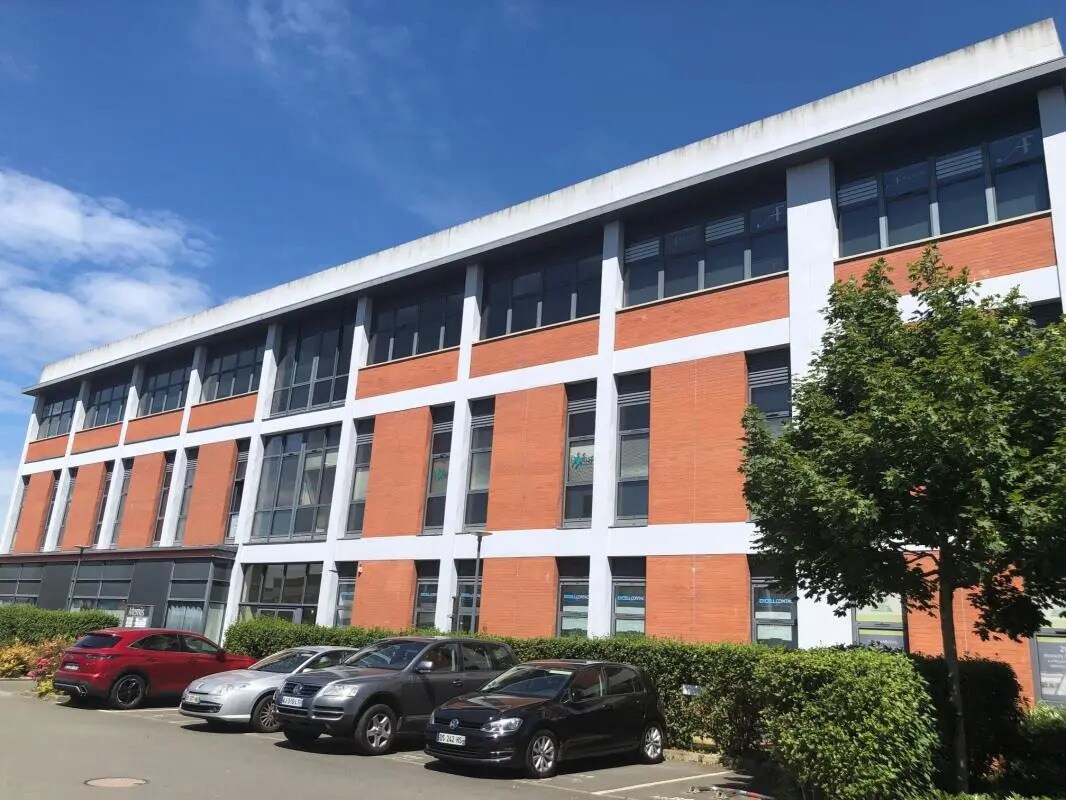 Office in Rennes for sale Building Photo- Image 1 of 7