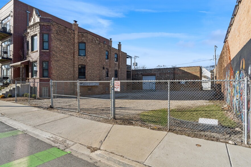 2732 W Belmont Ave, Chicago, IL for sale - Building Photo - Image 2 of 49
