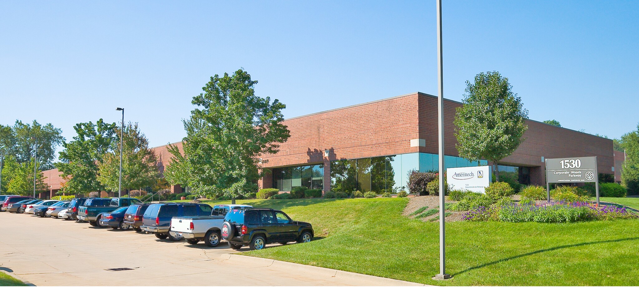 1530 Corporate Woods Pky, Uniontown, OH for lease Building Photo- Image 1 of 14