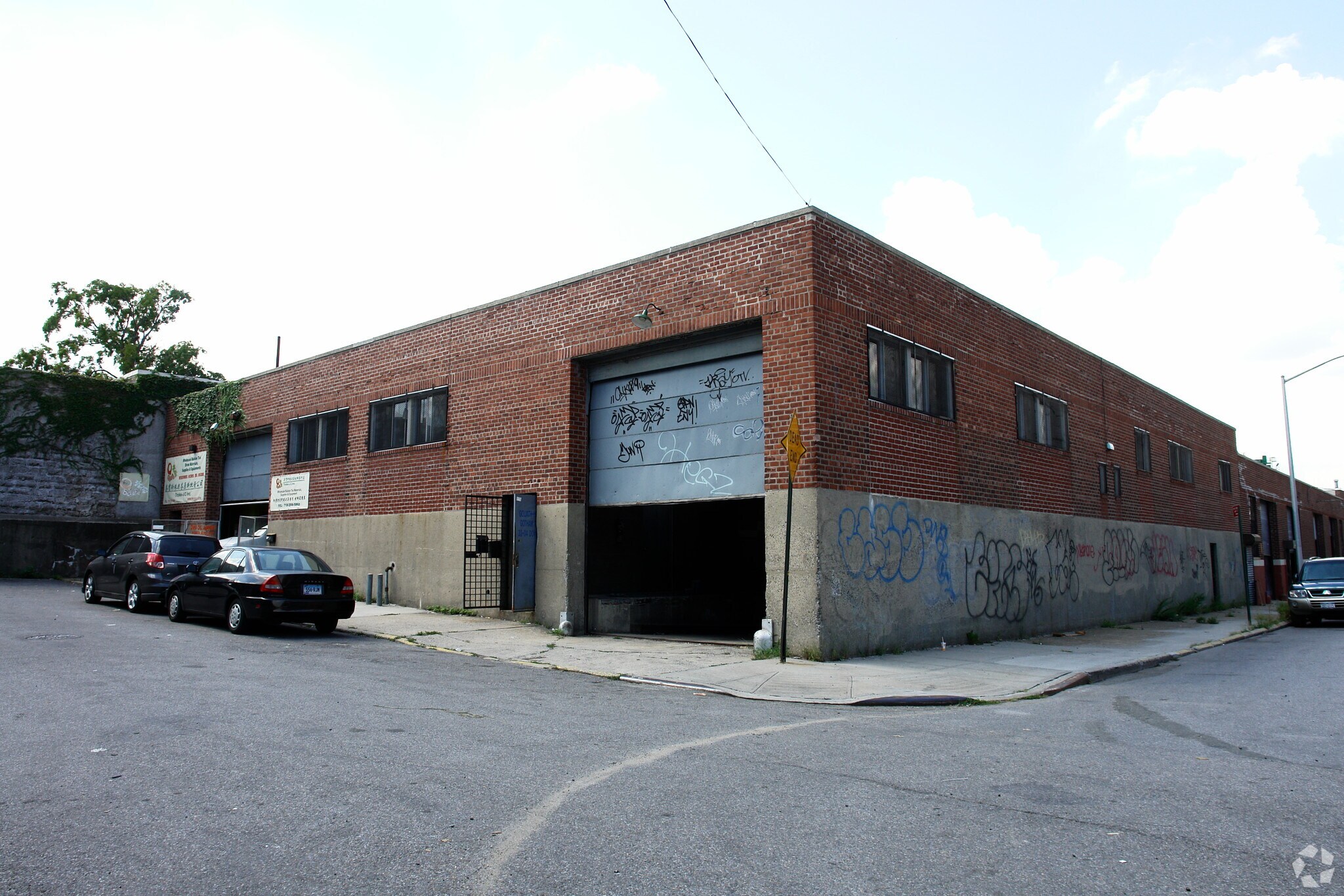 3304 Downing St, Flushing, NY for sale Primary Photo- Image 1 of 1