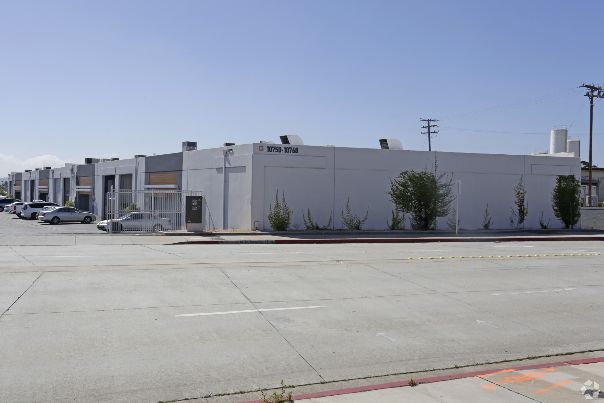 10750-10768 Lower Azusa Rd, El Monte, CA for lease Primary Photo- Image 1 of 6