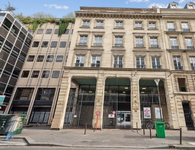 32 Bis Rue De Paradis, Paris for sale Building Photo- Image 1 of 22
