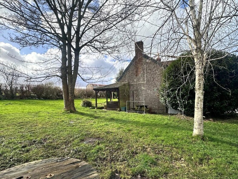 Lyes Green, Corsley for sale - Building Photo - Image 2 of 15