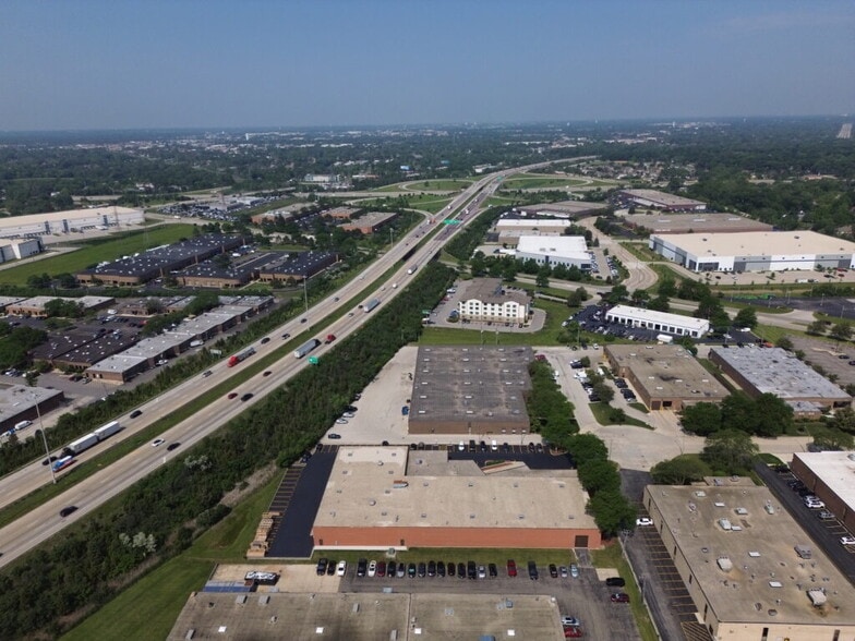 925-933 Oaklawn Ave, Elmhurst, IL for sale - Primary Photo - Image 2 of 7