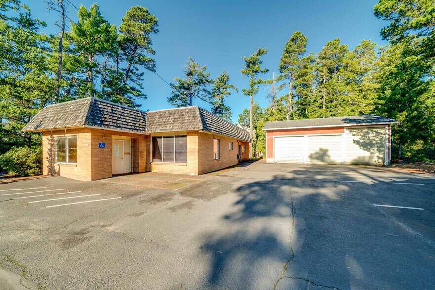 543 Laneda Avenue, Manzanita, OR for sale - Primary Photo - Image 1 of 1