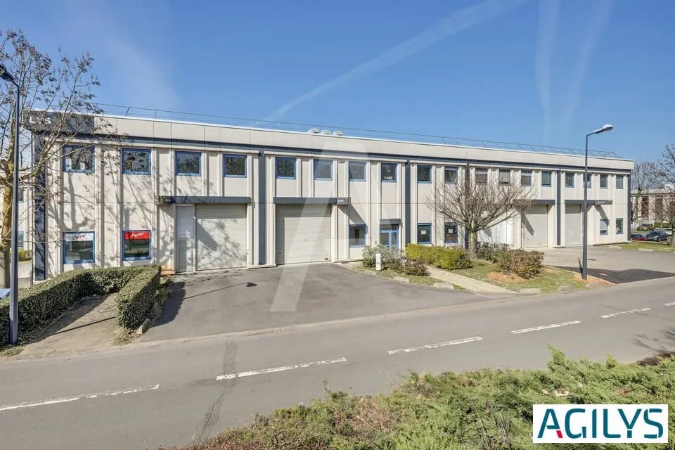 Flex in  for lease Building Photo- Image 1 of 6