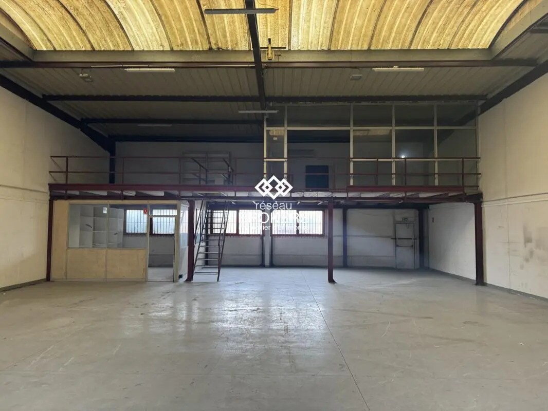 Industrial in Le Blanc-Mesnil for lease Interior Photo- Image 1 of 7