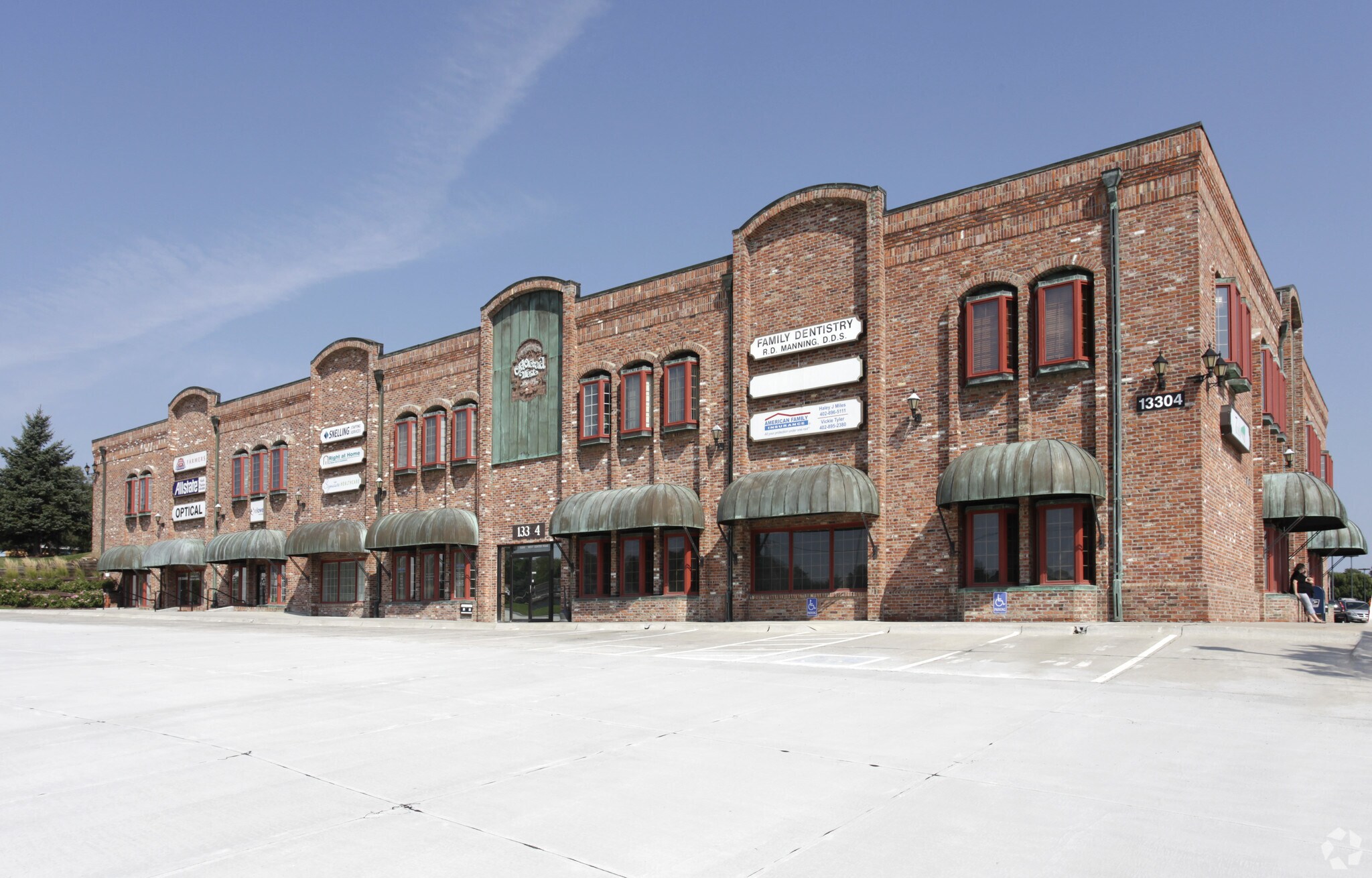 13304 W Center Rd, Omaha, NE for lease Building Photo- Image 1 of 11