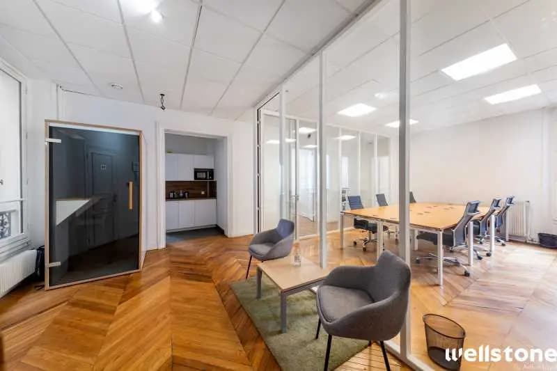 15 Rue Du Louvre, Paris for lease Interior Photo- Image 1 of 8