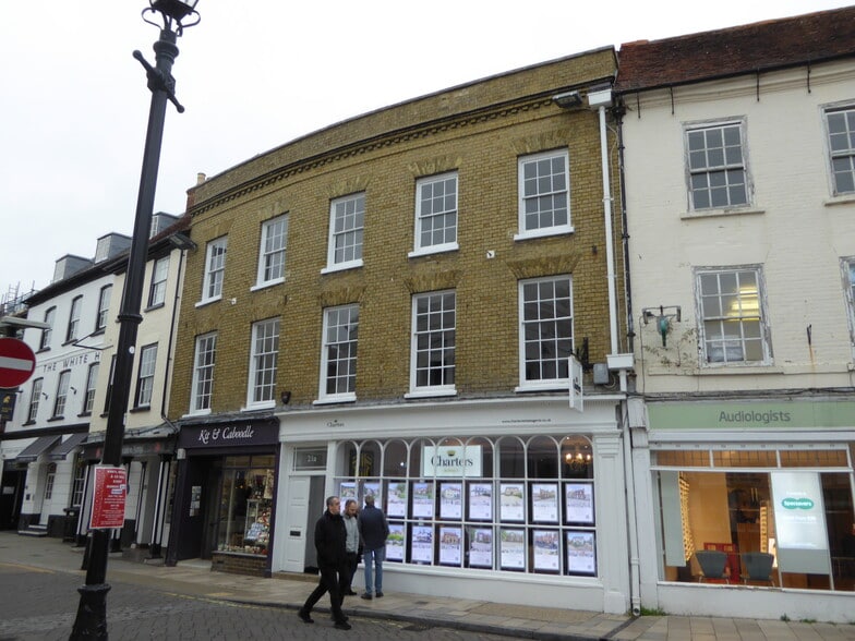 21-21A Market Pl, Romsey for sale - Building Photo - Image 2 of 3