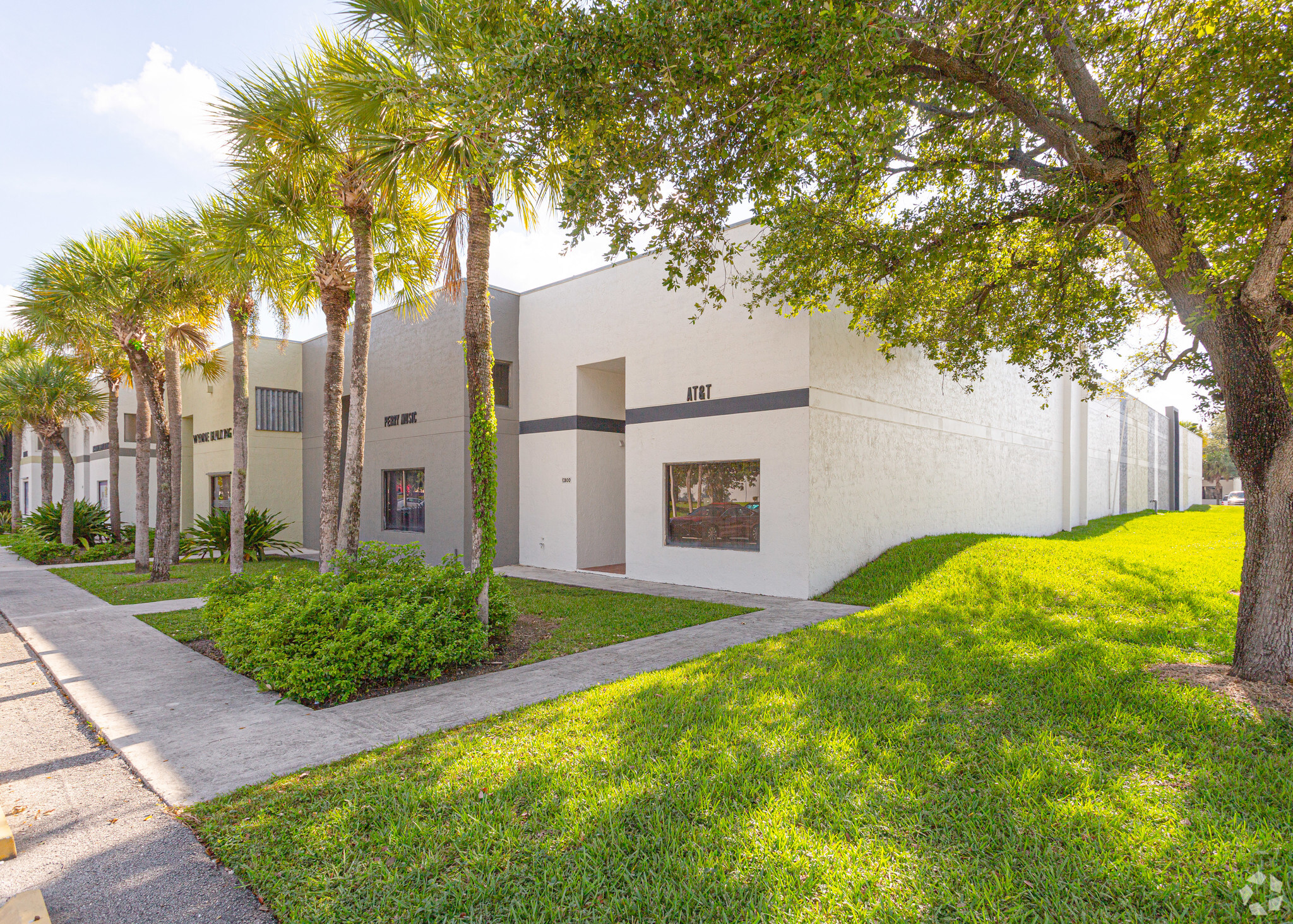 12800-12818 SW 122nd Ave, Miami, FL for sale Primary Photo- Image 1 of 1