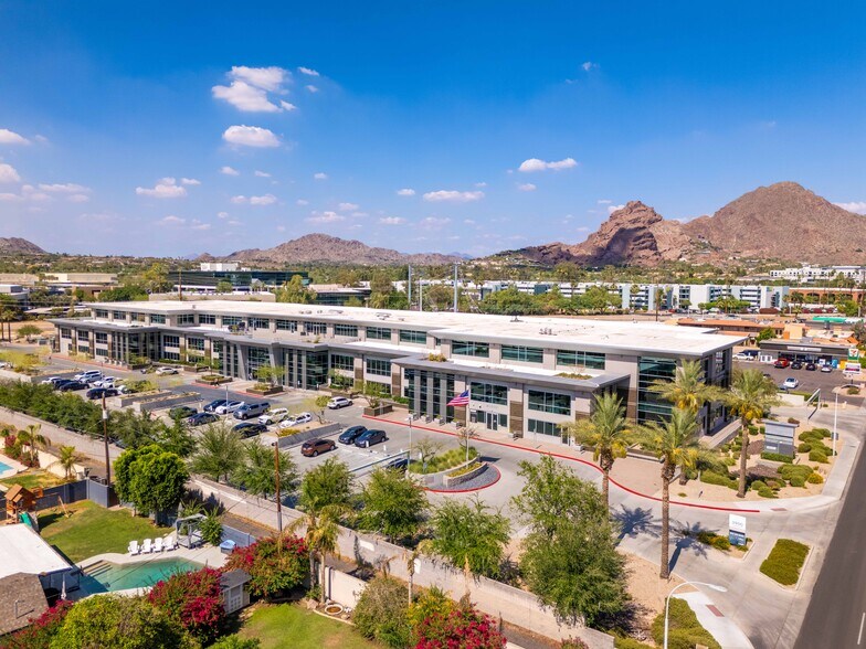 3900 E Camelback Rd, Phoenix, AZ for lease - Aerial - Image 2 of 11