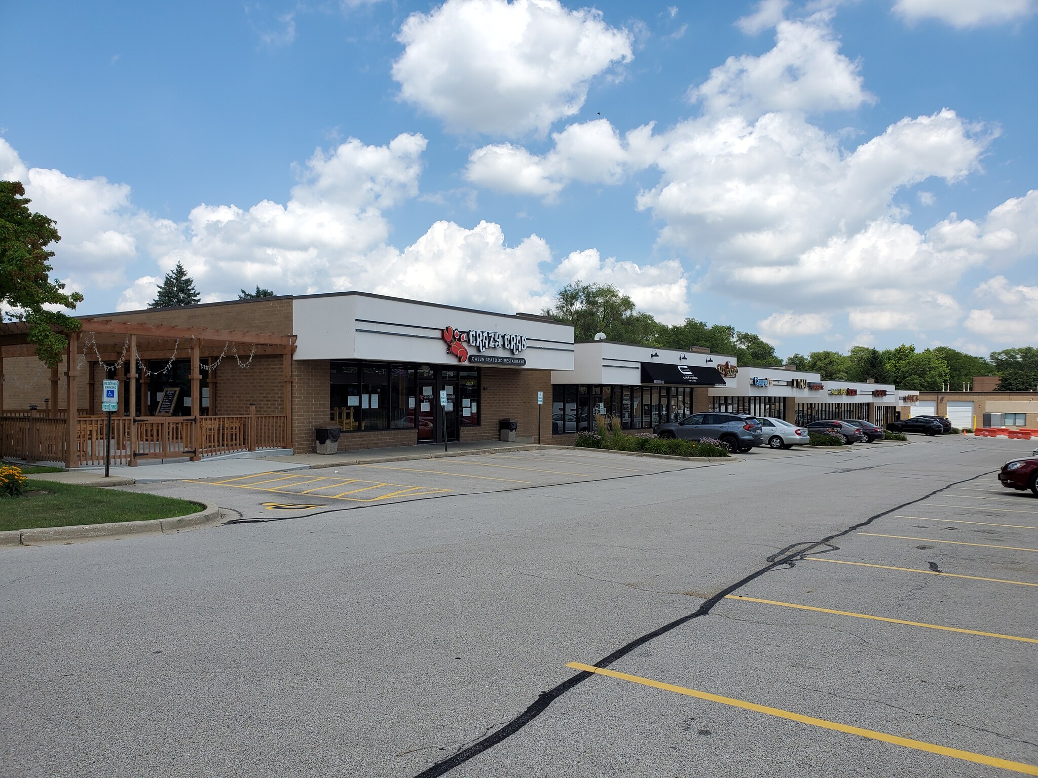 960-998 Lake St, Roselle, IL for lease Building Photo- Image 1 of 11