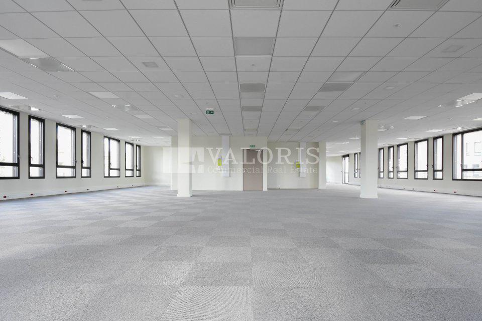Office in Lyon for lease Interior Photo- Image 1 of 3