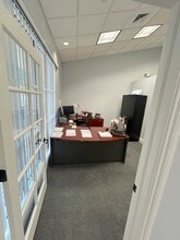 3409 Pelican Landing Pky, Bonita Springs, FL for lease Interior Photo- Image 1 of 8