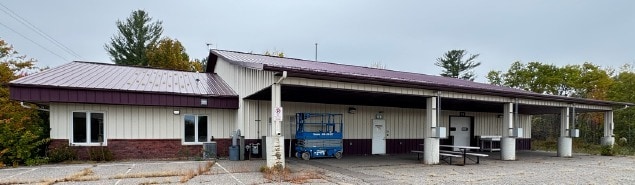 2423 Air Park Rd, Rhinelander, WI for sale - Primary Photo - Image 1 of 1