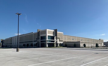 Beltway 8 @ JFK Blvd, Houston, TX for lease Building Photo- Image 1 of 5