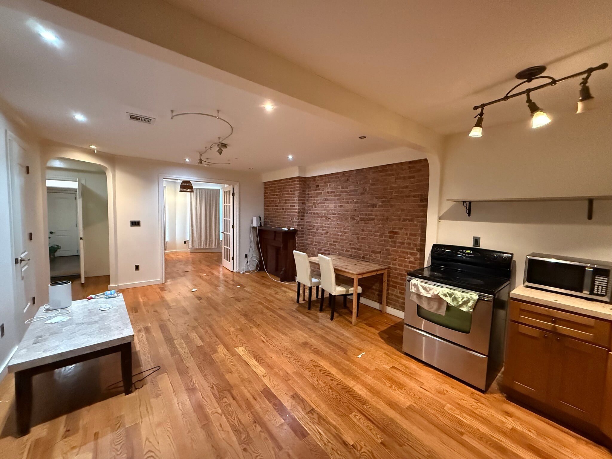 687 Bushwick Ave, Brooklyn, NY for lease Interior Photo- Image 1 of 9