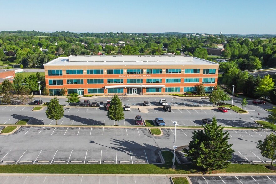 193 Stoner Ave, Westminster, MD for lease - Building Photo - Image 2 of 13