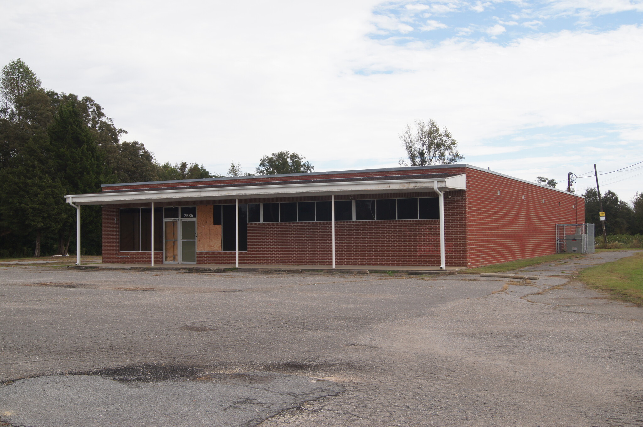 2585 Nc-11, Kinston, NC for sale Primary Photo- Image 1 of 1