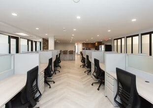 185 Great Neck Rd, Great Neck, NY for lease Interior Photo- Image 2 of 2