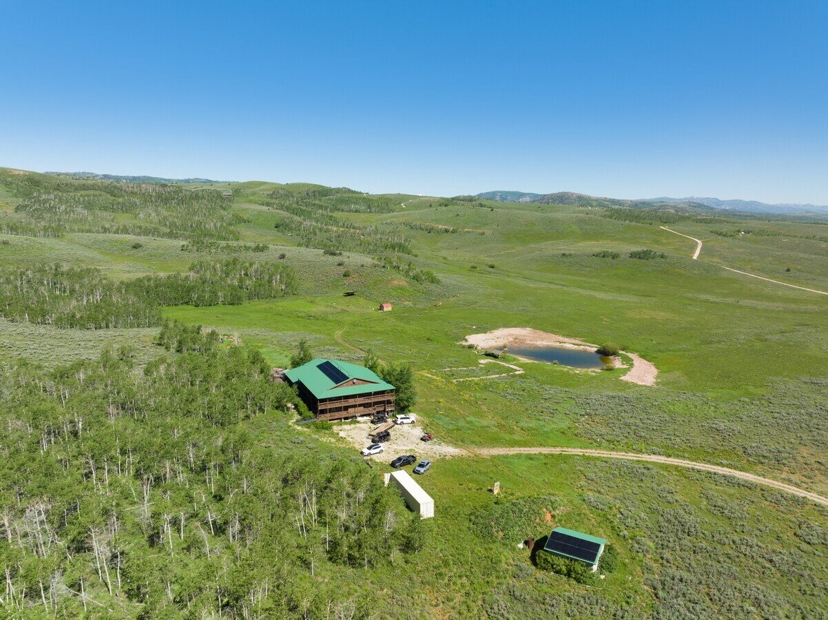 17017 Ant Flat Rd, River Heights, UT 84321 Aspen Hill Lodge