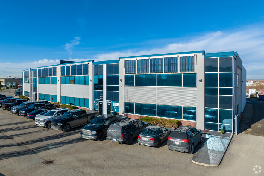 4500-4528 112th Ave SE, Calgary, AB for lease - Building Photo - Image 2 of 5