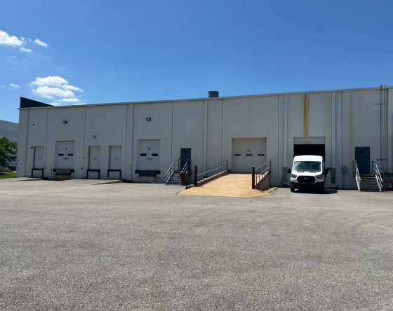 1546-1552 Fencorp Dr, Fenton, MO for lease - Building Photo - Image 2 of 2